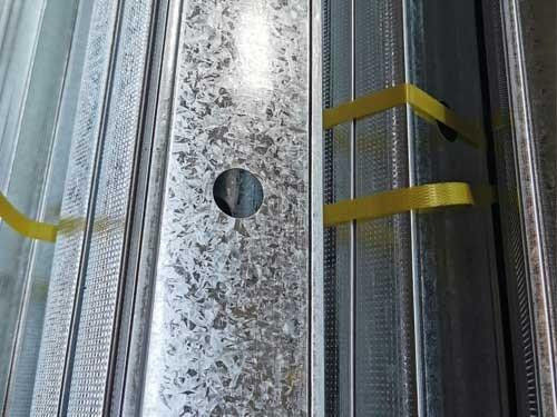 Z90 GI Purlin C-Profile Channel House Light Steel House Spangle Regular Coils G550 SGC570 از فولاد سبک ساخته شده است